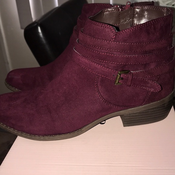 JustFab Roca Booties - Picture 4 of 6